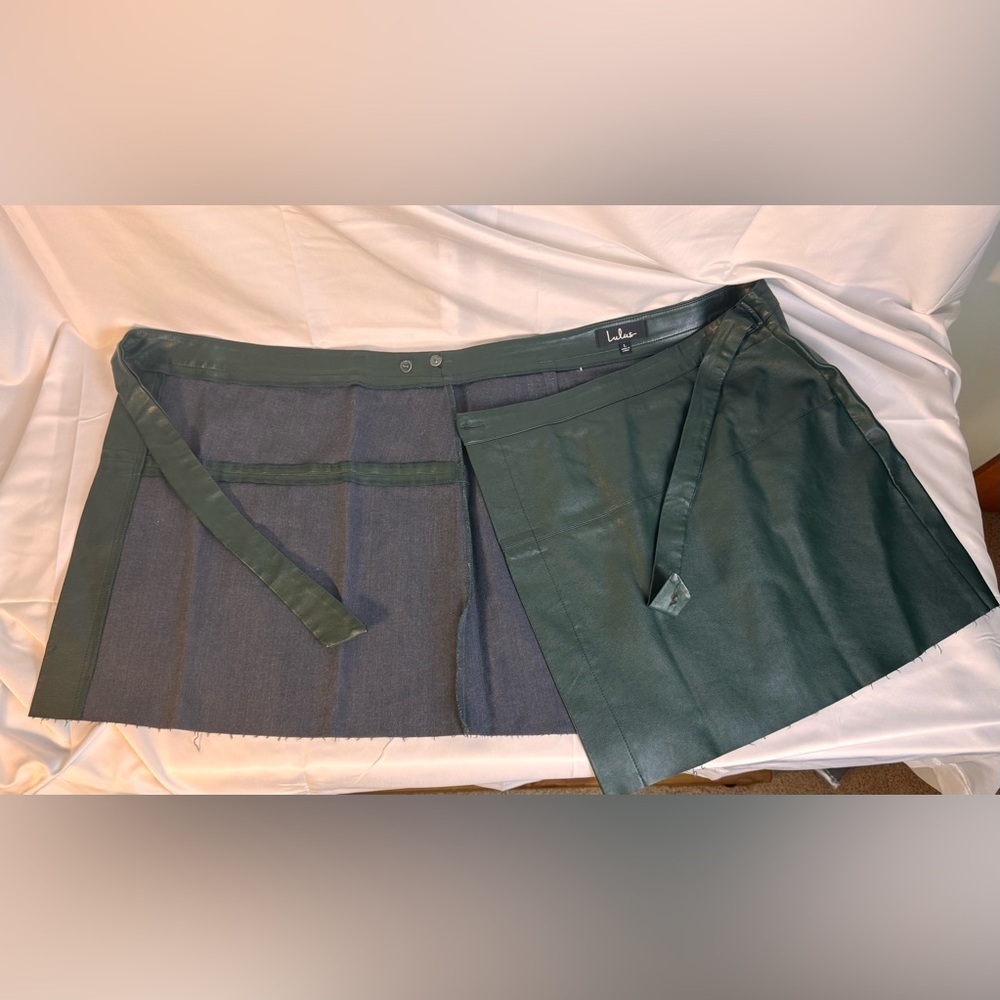 Lulus Daydream With Me Forest Green Vegan Leather Wrap Mini Skirt Size L - Picture 4 of 14